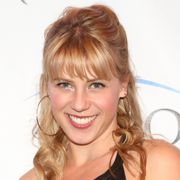 セレブのダンス勝ち抜け番組に「フルハウス」ステファニー女優が出場!