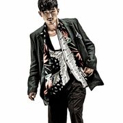 松田翔太、警察官に取り囲まれる!きわどすぎる世界観『ディアスポリス』映像