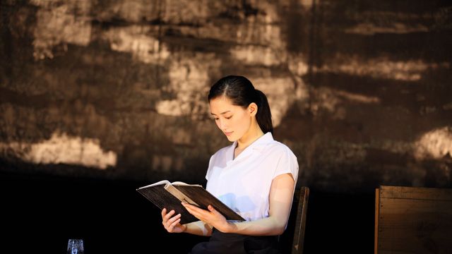 杉村春子サイン本物1番右上他 杉村春子：関連記事｜シネマトゥデイ