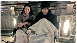 野村周平、小雪と一つの毛布に…「ずるいぞ」「羨ましい!」の声続々