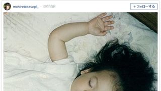 高杉真宙、幼少期の写真公開に「天使すぎる」「女の子みたい」