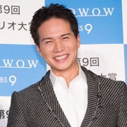 “アツい男”市原隼人、大寒波の日に薄着 体調崩す