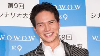 “アツい男”市原隼人、大寒波の日に薄着 体調崩す