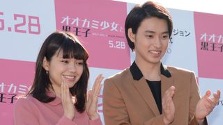 二階堂ふみ&山崎賢人、初の点灯式で緊張のフライング