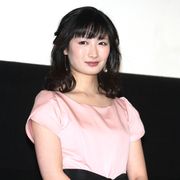武田梨奈、キャバ嬢役で女を武器に男性誘惑