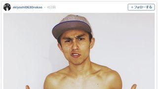 中尾明慶、腹筋バキバキ!「めっちゃいい身体」「パパかっこいい」