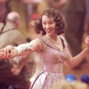 19歳エリザベス王女が宮殿を抜け出す!英国王室版“ローマの休日”予告編