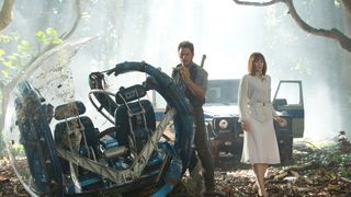 『ジュラシック・ワールド』が5週連続首位!岡田准一主演の『図書館戦争』新作が5位に初登場