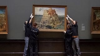 ウィーン美術史美術館の裏側!館長から修復家、美術史家、運搬係、清掃員にもカメラ向ける
