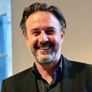 『スクリーム』シリーズのデヴィッド・アークエットが過去を振り返る!