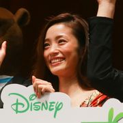 上戸彩、子どもたちのかけ声に「かわいい!」と笑顔