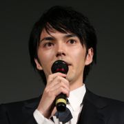 又吉「火花」ドラマ主演の林遣都、自宅に“相方”を呼び漫才を猛特訓していた!