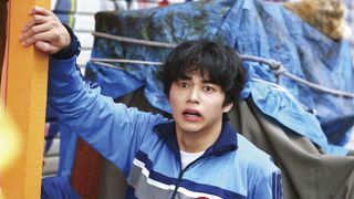 東出昌大、ダサくてさえないヘタレ姿!コメディー初挑戦
