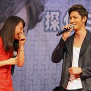 玉木宏、広瀬アリスにゴキブリのおもちゃ投げる
