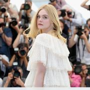 キアヌ×『ドライヴ』監督×エル・ファニング新作の変態ぶりがすごい!