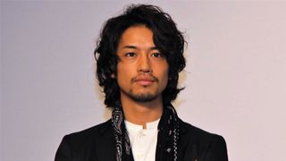 斎藤工、いじられ喜ぶ「打楽器を忘れた南米のミュージシャンみたい」