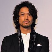 斎藤工、いじられ喜ぶ「打楽器を忘れた南米のミュージシャンみたい」