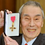 『ピンクパンサー』ケイトー役、バート・クウォークさん死去