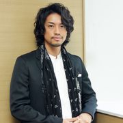 こんな斎藤工、見たことない!?阪本順治の新作で演じた謎のキャラクターの秘密を明かす