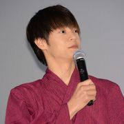 キスマイ藤ヶ谷、キス&ベッドシーンを父に見られドギマギ