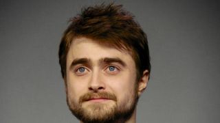死体からオナラ!『ハリポタ』ダニエル・ラドクリフが動く死体に!