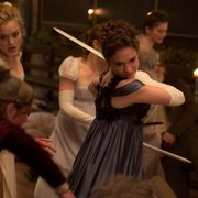 18世紀の淑女がゾンビ成敗!『高慢と偏見とゾンビ』仰天の初写真