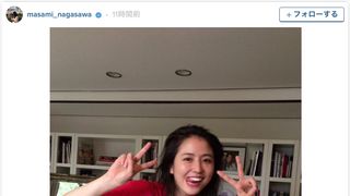 長澤まさみベロ出しWピース！くびれにも熱視線