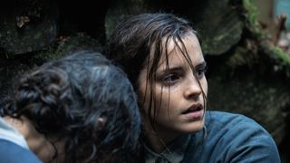 エマ・ワトソン殴打&水責めの拷問映像公開!