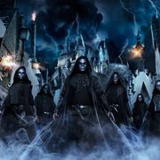USJ「ハリポタ」エリアが闇の世界へ…デス・イーターが次々出現!世界初のハロウィーンイベント
