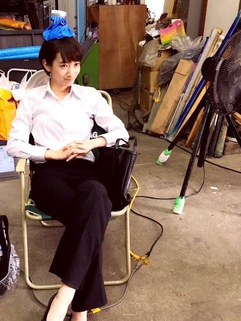 波瑠のかわいい熱中症対策 日陰なしエアコンなしの現場で余裕なふり シネマトゥデイ 波瑠のかわいい熱中症対策 日陰なしエアコンなしの現場で余裕なふり シネマトゥデイ