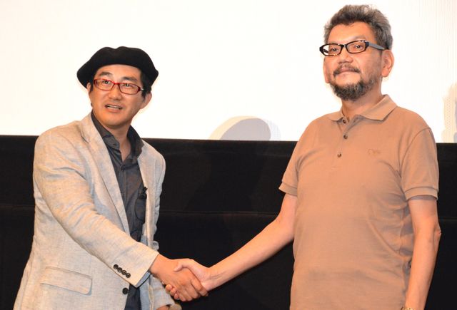 庵野秀明、『シン・ゴジラ』発声可能上映に降臨！「ぜんぜん負けてない」島本和彦と熱い握手！