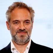 「おばけ桃が行く」実写映画化!サム・メンデスが監督か