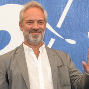 『007』サム・メンデス、監督は孤独