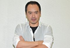 尾崎英二郎