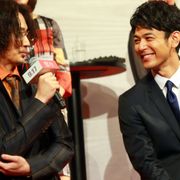 かわいすぎ? 妻夫木の結婚を聞いた“恋人”綾野剛の反応