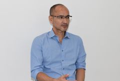 吉田修一