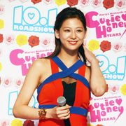 西内まりや、新キューティーハニーはシュワちゃんがお手本!?