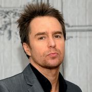 ネイティブアメリカンを助けた実在の女性を映画化 サム・ロックウェル出演へ