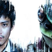 誰かわかる?ついにカエル男の初“地声”が…!映画『ミュージアム』新映像