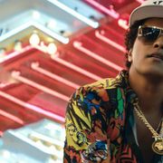 ブルーノ・マーズ、待望の新曲「24K・マジック」リリース!MVも公開