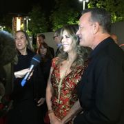 ハリウッドのいい人代表、トム・ハンクスが自撮り大サービス!