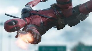 自己中ヒーロー『デッドプール』が2週連続首位!引き続き『コナン』新作が後を追う