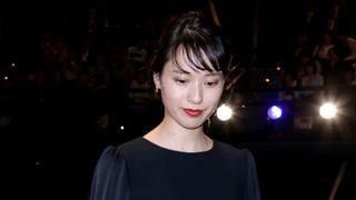 戸田恵梨香、加瀬亮との破局質問に無言貫く 関係者が制止