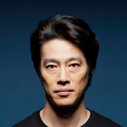 堤真一×藤子・F・不二雄!「左江内氏」ドラマ化で中年スーパーマンに