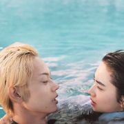 小松菜奈&菅田将暉、海中ラブシーンが美しい!決死の美麗映像公開!