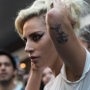 レディー・ガガ、ドナテラ・ヴェルサーチ役に挑戦
