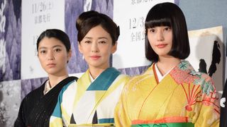 松雪泰子×橋本愛×成海璃子!あでやか着物で美の競演!