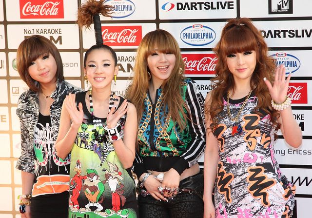 韓国グループ・2NE1が解散を発表