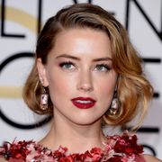 ジョニデと離婚のアンバー・ハード、DV被害を涙ながらに語る