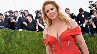 バービー人形、実写映画化!主演はエイミー・シューマーか